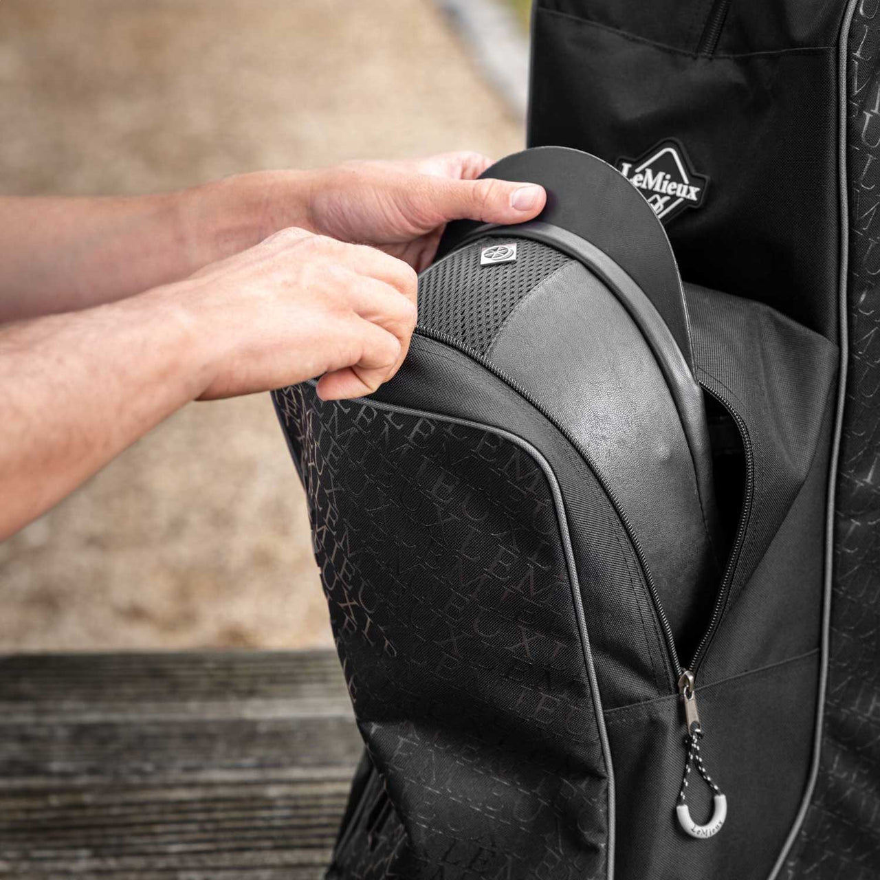 ELITE PRO BOOT & HAT BAG BLACK | Equipaggiamento da Gara | Equipaggiamento da Gara | LeMieux